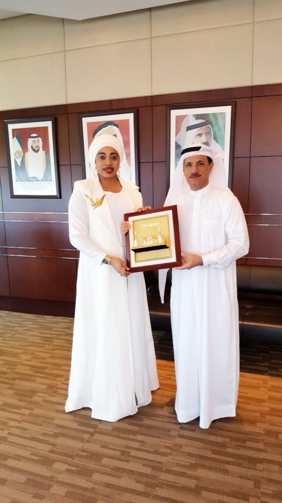 Her Majesty at the founding AAEDI meeting with the UAE Minister of Economy